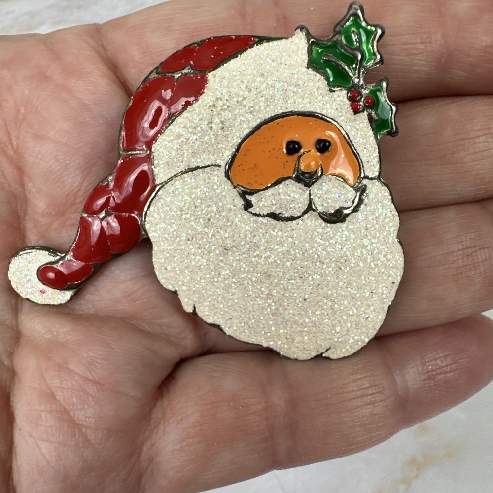 Vintage Christmas Santa Claus Face Silver Tone Red Green Enamel‎ Pin Brooch